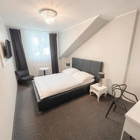 Zlote Runo - Hotel&restauracja 3*