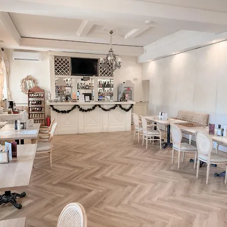 Zlote Runo - Hotel&Restauracja Otel 3*
